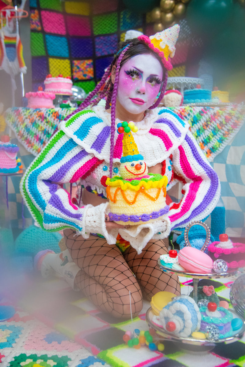 Clown Faux Cake – A Creative Wonderland