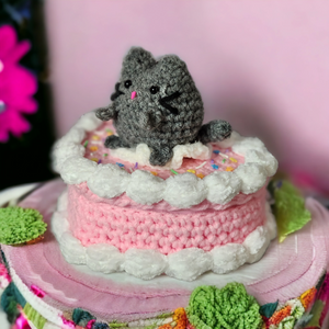 Dark Grey cat crochet fake cake jewelry box